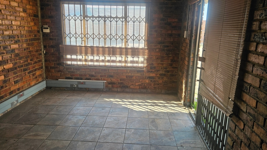 Commercial Property for Sale in Sasolburg Industrial Zone 2 Free State